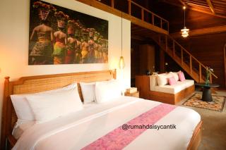 Pool and Garden View Family Room in Kaba-Kaba - 0