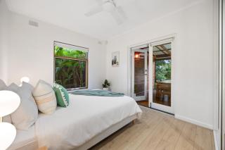 Mediterranean Muse - 3BR, Wi-Fi, Parking - 4