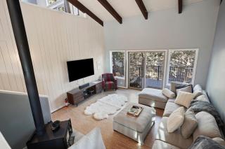 Pine Knoll - Bend - 8