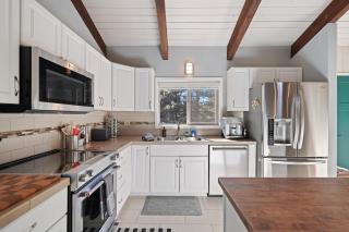 Pine Knoll - 2