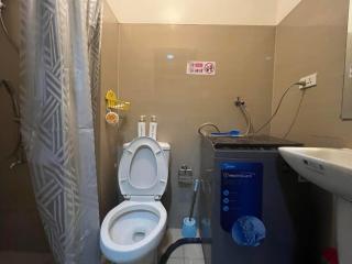 Queen and sofa bed max 4 pax WIFI &TV MOA shore 9120 - Manila - 5