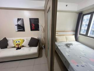 Queen and sofa bed max 4 pax WIFI &TV MOA shore 9120 - Manila - 6