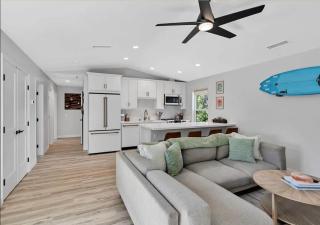 The Quaint Cardiff Hideaway with Pak N Play - 6