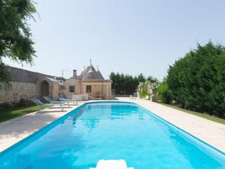 Trullo Filippo with pool near Ostuni - Ostuni - 0