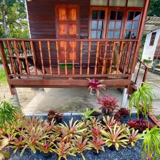 บ้านพรธรณีรีสอร์ทบ้านใหญ่ Baan Ponthoranee Resort Khao Yai - Ban Khlong Yang - 9