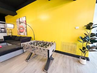 Luxury 6BR Suite Perfect for Group Sleeps 12 Near Chinatown, McCormick Place, Soldier Field and University of Illinois Chicago - Chicago - 5