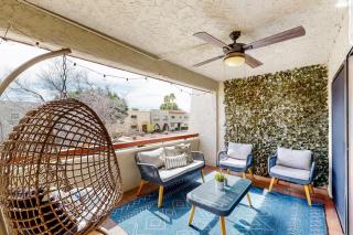 Renovated Condo With Pool, Spa, & Gym Access - Scottsdale - 0
