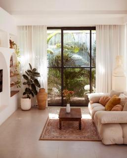 1BR Private Pool Villa Bohem by Azure - Canggu - 8