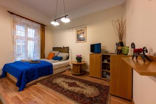 a quiet studio in the heart of the city - 0