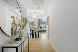 Glamorous & Cozy 2BR in Downtown with Fountain Views - Dubai - 1