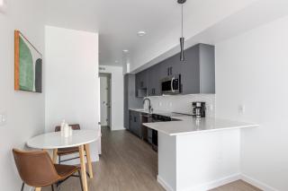 Blueground Redmond pool AC nr park SEA-832 - 3