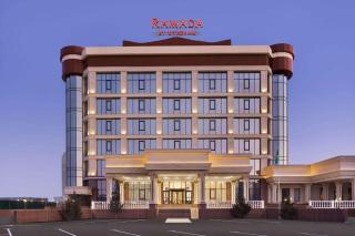 Ramada by Wyndham Shymkent - Shymkent - 9