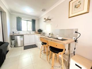 45 Private Guest Suite for 2ACParking - Perth - 6