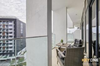 Exquisite Living in Riviera One Bedroom - 8