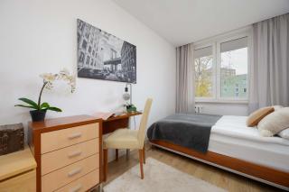 Suwalska Comfort Family Apartament with Balcony Warsaw by Noclegi Renters - Varsavia - 9