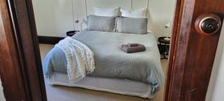 Yellow Pot House - 1