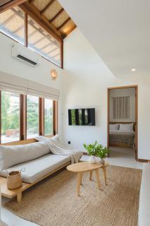 Treetop 1 - Spacious 3-bdr villa w master loft & ocean views - Bingin Beach - 1