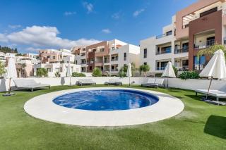 Samara Resort Gym Spa Jacuzzi Pools in Marbella - Marbella - 8