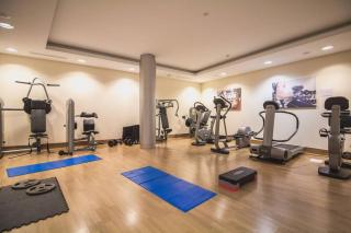 Samara Resort Gym Spa Jacuzzi Pools in Marbella - Marbella - 1