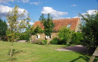 Gîte Avec Piscine Sainte Anne - Ygrande - 9
