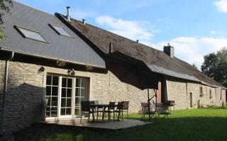 House with jacuzzi in Menufontaine, 180 m² for 8 people. - 2