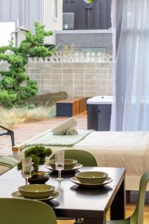 Luxury King studio with spa and private carpark - Christchurch - 2