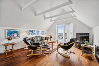 Charming Holiday Home Right At Grenaa Marina With Terraces Overlooking The Water Close To The Kattegat Centre, The Beach And Cosy Cafés - 1