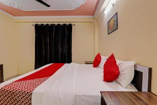 Hotel O Fort INN - 3