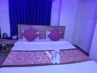Pavilion City Hotel - Nowgong - 7