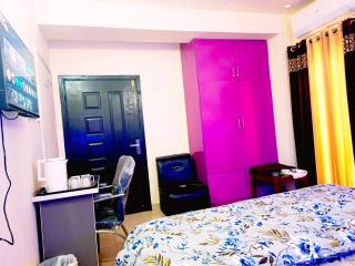 1 Furnished Bedroom For Rent - 2