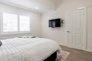 Cozy Heritage Home 10mins walk to Wollongong Hospital with Free Parking and Fast Internet - 4