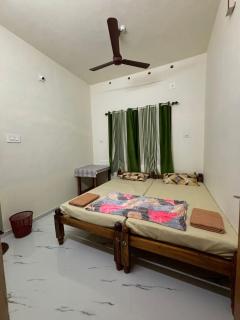 Golden Beach Home Stay - Alleppey - 6