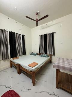 Golden Beach Home Stay - Alleppey - 9