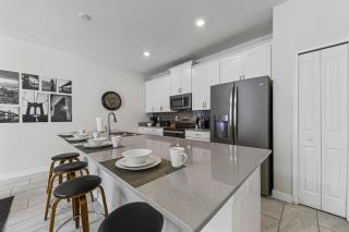 8990 Stinger Drive - Davenport - 2