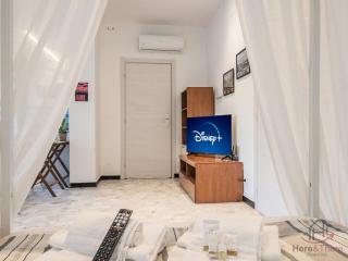 Heart of Genova A - De Ferrari 3min - AC - WiFi - 4