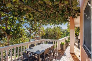 Seaview House - Magdalena & Leana Apartments - Happy Rentals - Plomin - 0