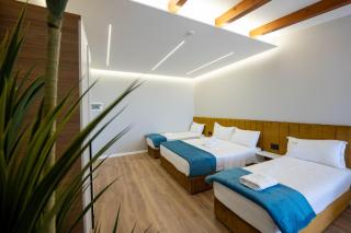 Golemi Lux Hotel - Golem - 2