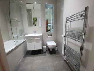 Reigate - Lovely modern serviced apartment - 6