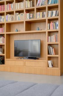 Unique and Bright Library Apartment Near Old Town in Wrocław by Noclegi Renters - Breslavia - 1
