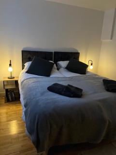 Cozy 1 Bedroom Basement Flat - Londra - 0