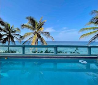 Sea View Beach Front Apartment with Pool - 0