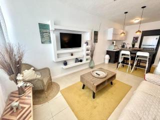 Sea View Beach Front Apartment with Pool - 4