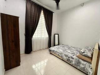 Kamelia Homestay - Kijal - 3