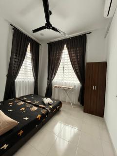 Kamelia Homestay - Kijal - 2