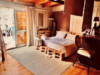 Airport Rooftop Club Luxurious Rooms and Studios - 6