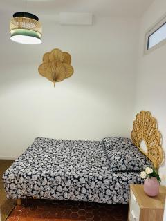 Studio en plein coeur du Vieil Antibes, vue sur place romantique - Antibes - 8