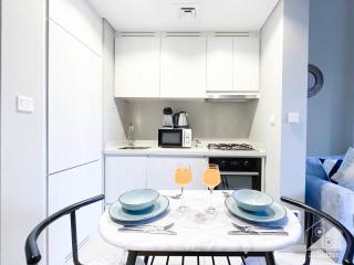 Elegant 1B With Stunning Views & Balcony in Business Bay - 8