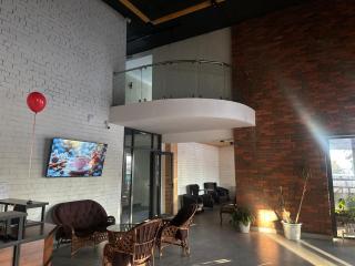 Eastwood Hotel & Resort - 9