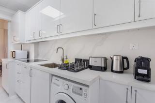 Escan Marina Tower Skyline Studio Elegant Stay - 2