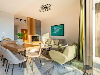 Sanders Olive - Paphos - 1